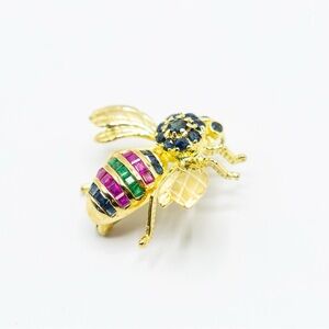 Bee brooch in 18kgold with multi stones